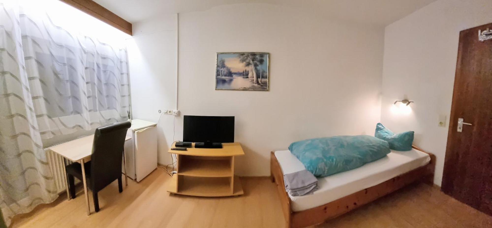Monteurzimmer - カールスバート エクステリア 写真