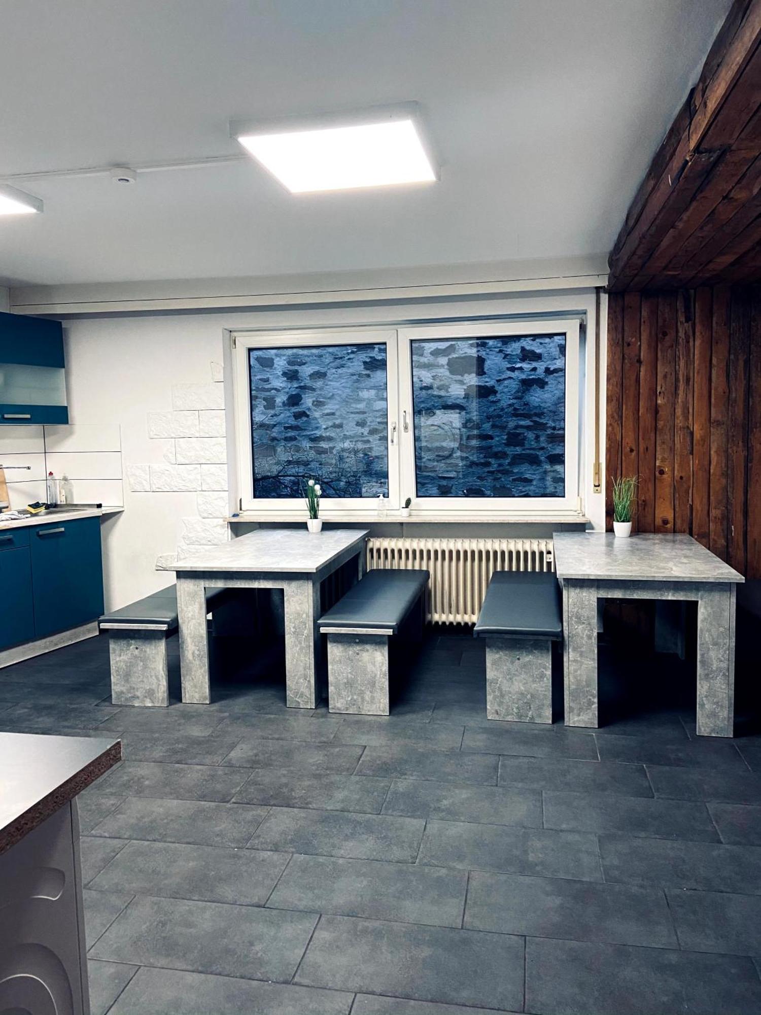 Monteurzimmer - カールスバート エクステリア 写真